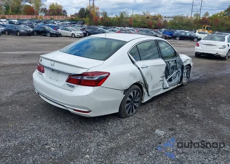 2017 Honda Accord Hybrid Touring z USA, uszkodzony, nr VIN JHMCR6F77HC001147